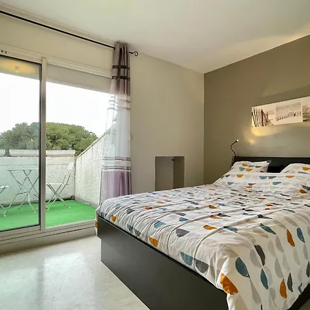 Maison Sete, 4 Pieces, 6 Personnes - Fr-1-338-4 Holiday home Sete